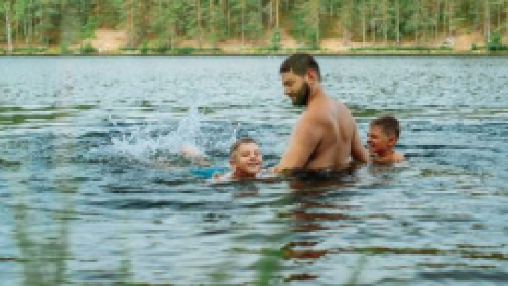 Activités aquatiques en eaux naturelles