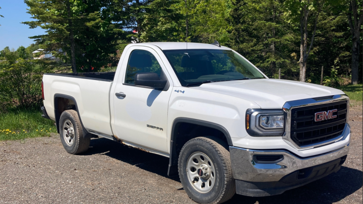 Appel d'offres - Vente d'un bien excédentaire - GMC Sierra 2017